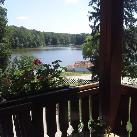 Bed & Breakfast Agneslaki Okoturisztikai Centrum Es Vadaszhaz *